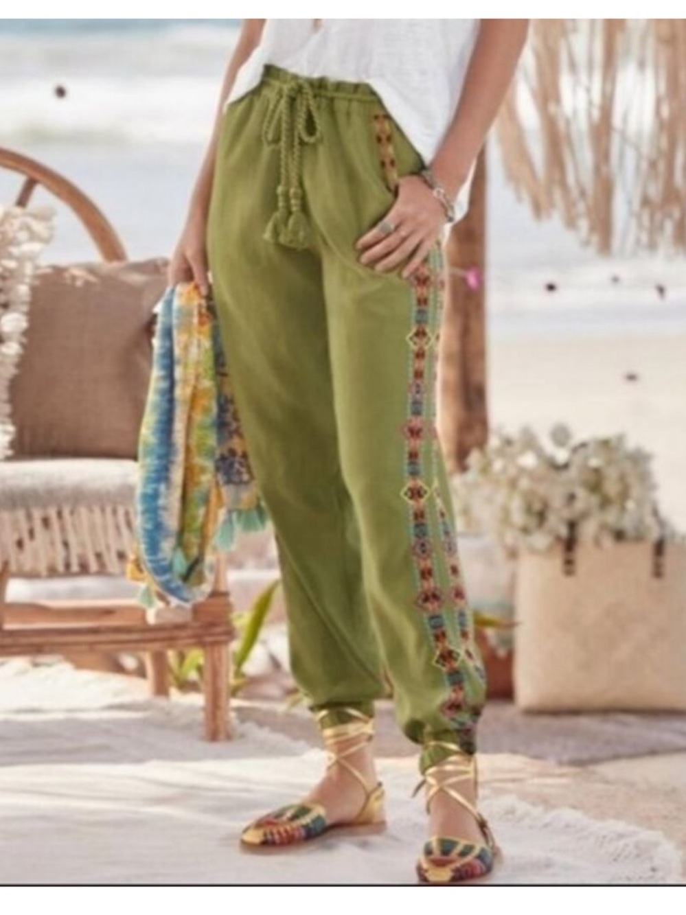 NEW Sundance | Buena Vista Green Embroidered Joggers Sz Medium
